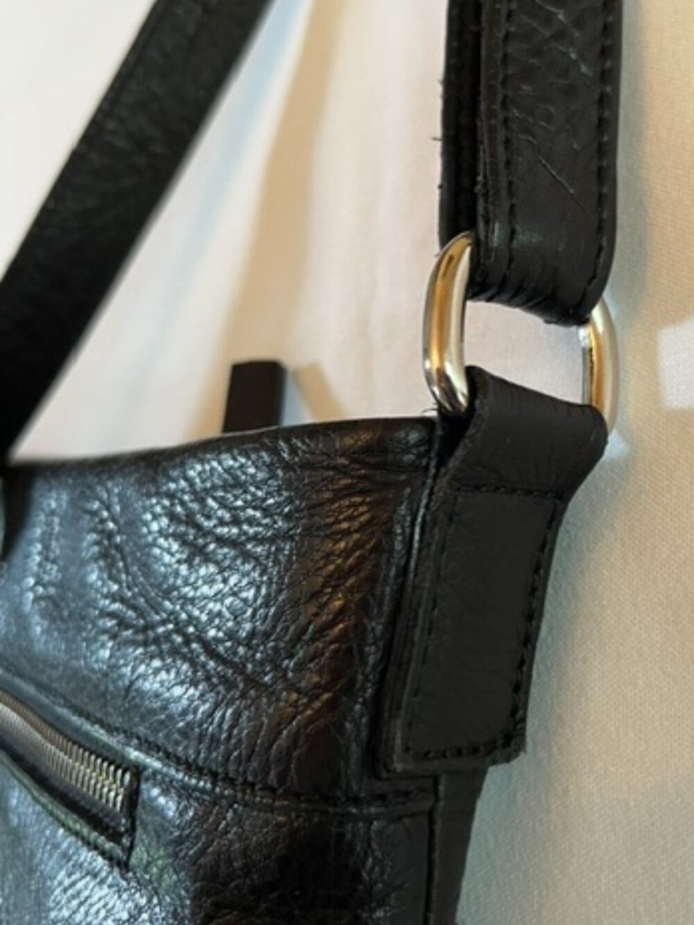 LUPO | Barcelona Black Pebbled High Quality Leather Crossbody Bag-EUC-Vintage - Picture 9 of 16